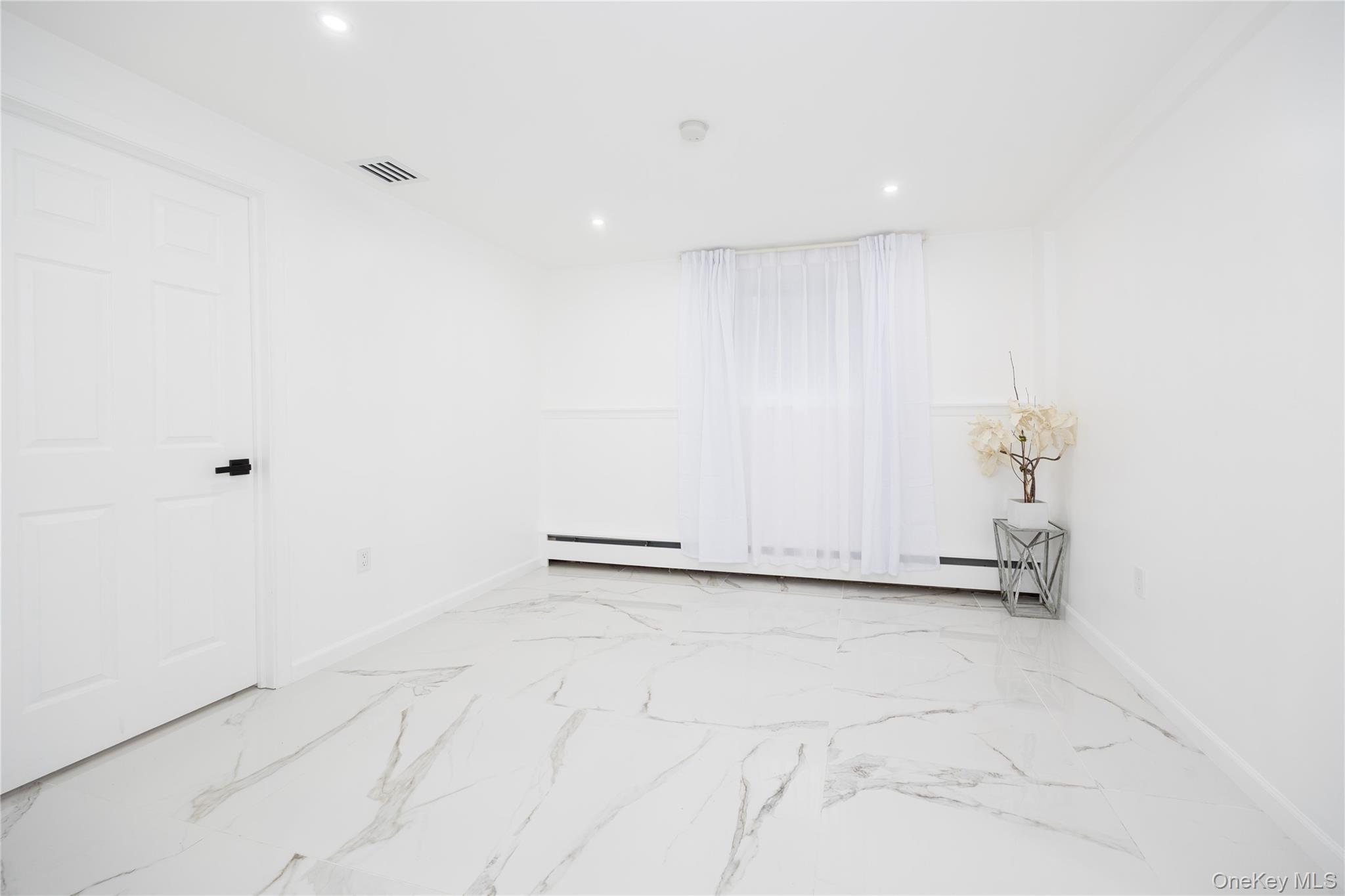 16 Twin Lakes Drive, Monsey, NY 10952