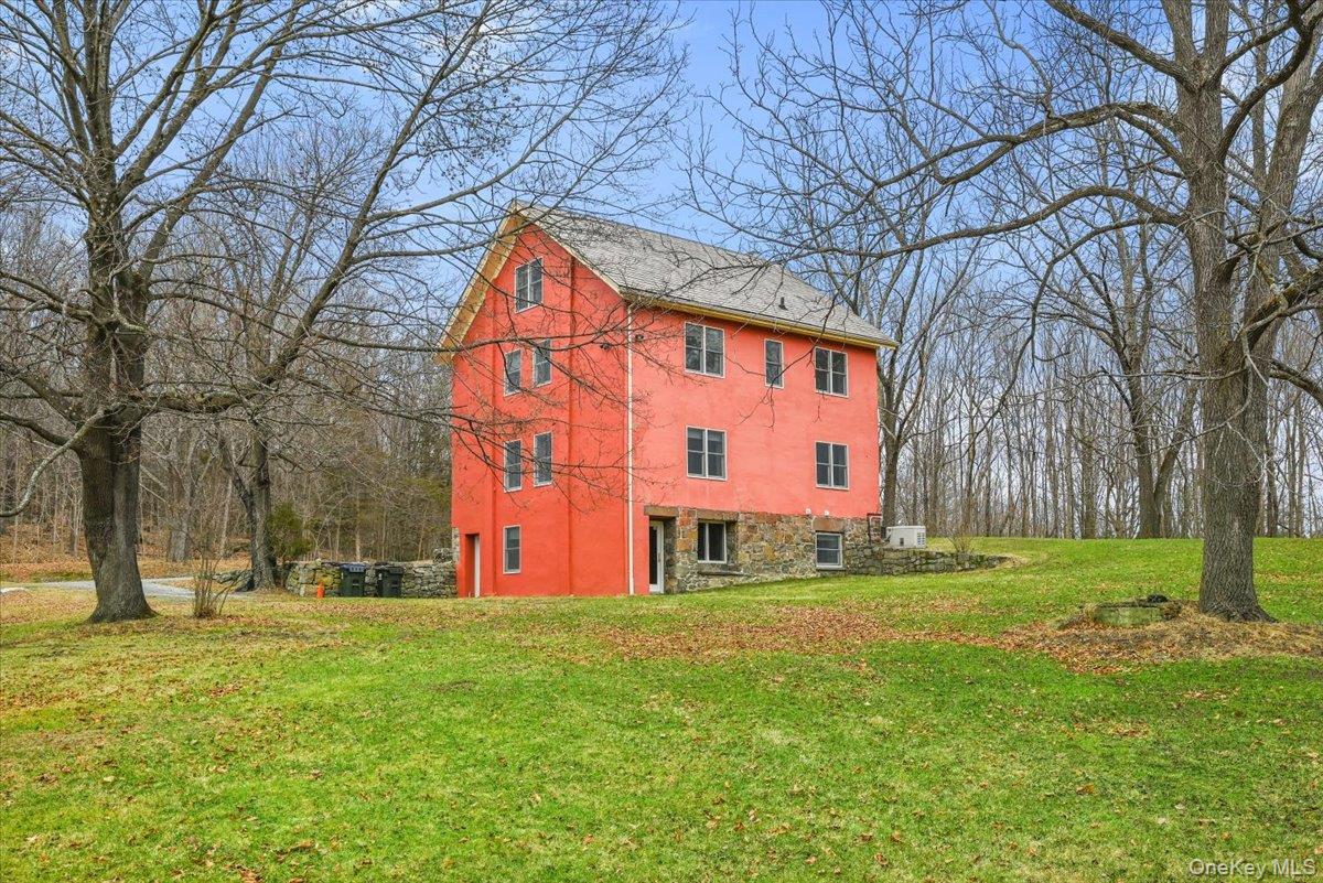 948 Craigville Road, Chester, NY 10918