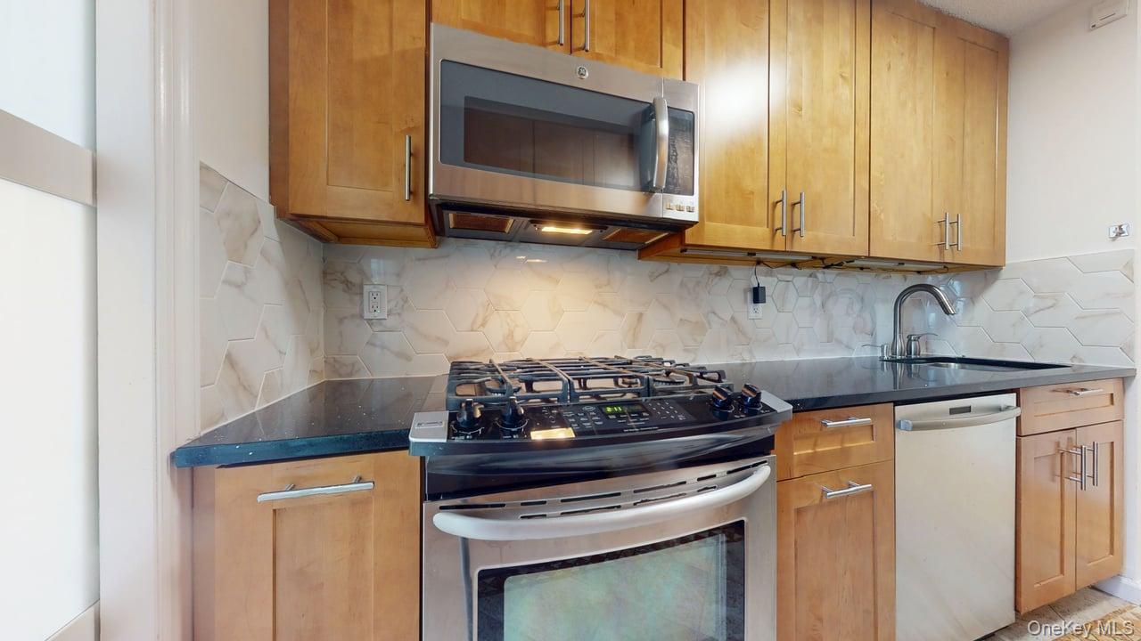 118-17 Union Turnpike # 18H, Forest Hills, NY 11375