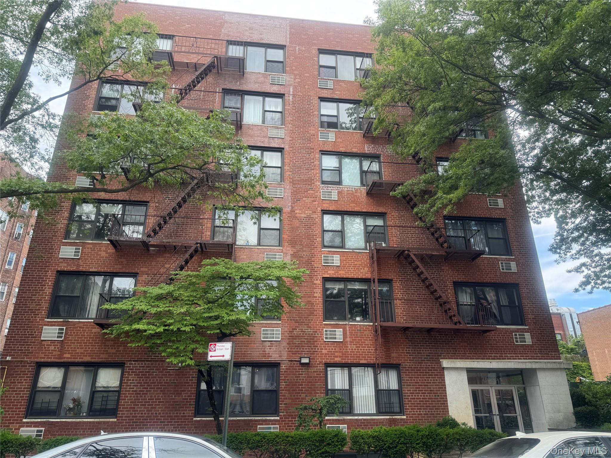 76-26 113 Street # 6 H, Forest Hills, NY 11375