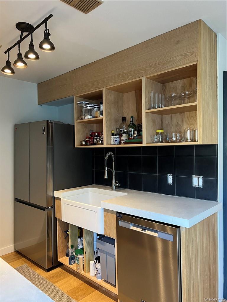 255 Homestead Village Drive, Warwick, NY 10990