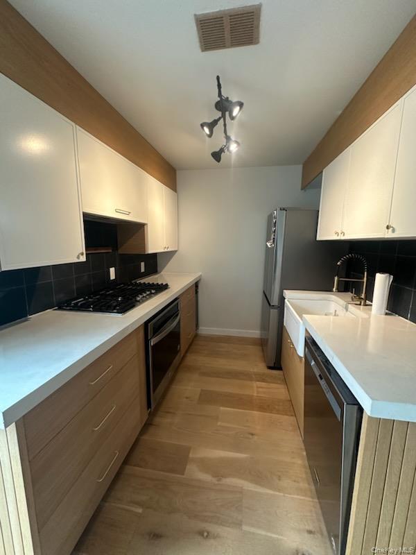 255 Homestead Village Drive, Warwick, NY 10990