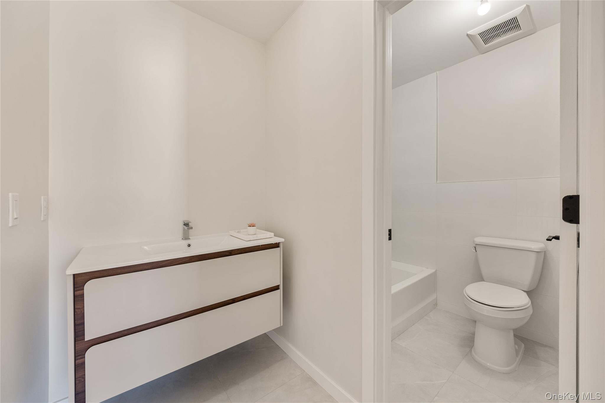 17 Lazer Court # 202, Spring Valley, NY 10977