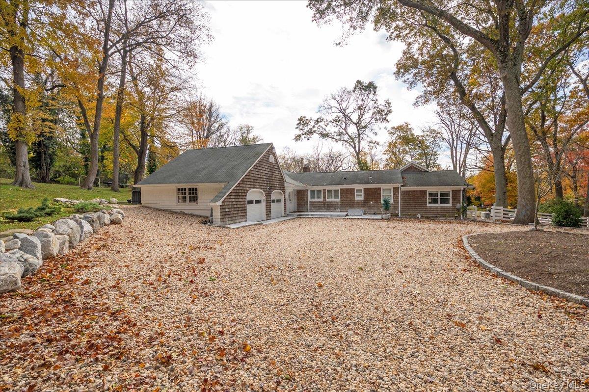 117 Locust Lane, Northport, NY 11768