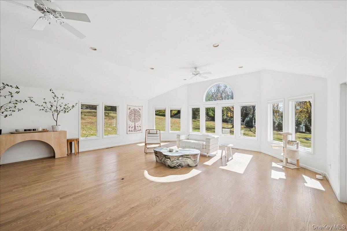 117 Locust Lane, Northport, NY 11768