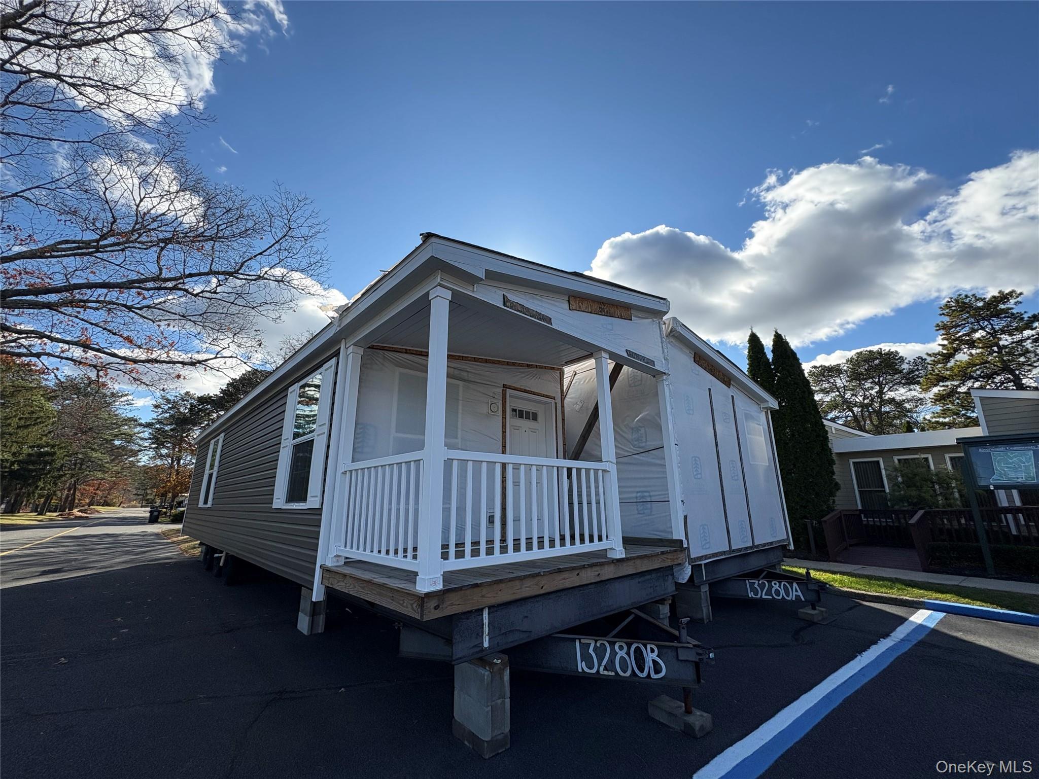 525 57 Riverleigh Avenue # 57, Riverhead, NY 11901