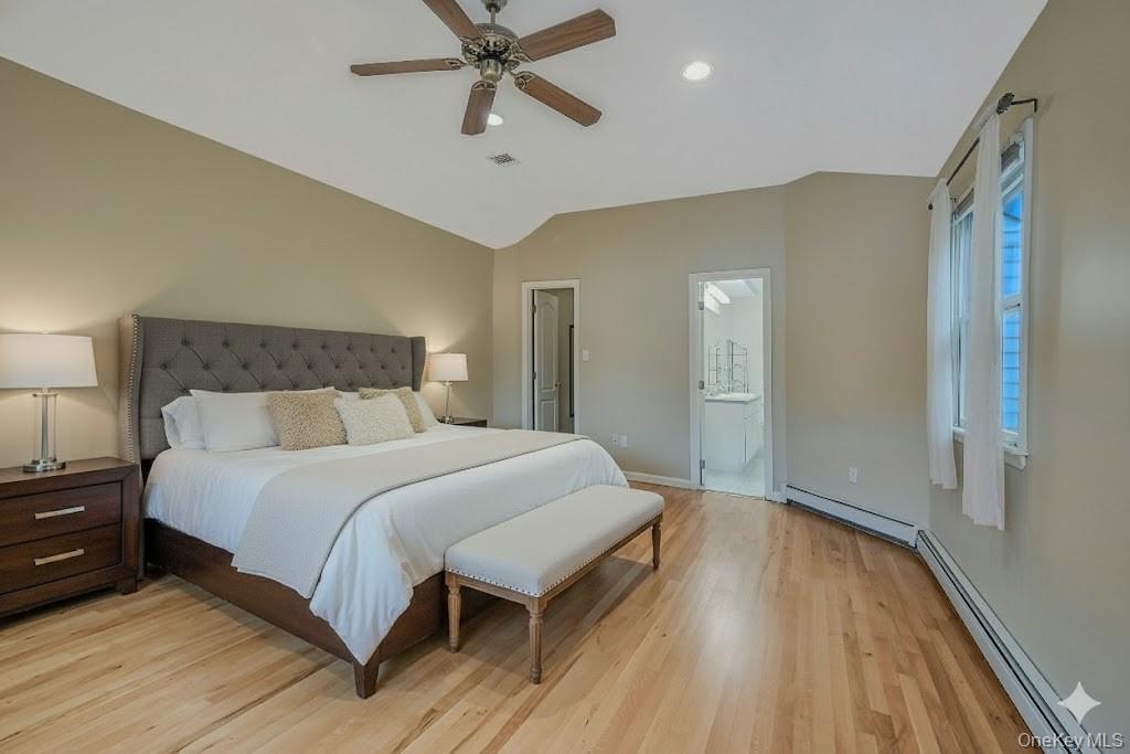 124 Fleets Cove Road, Huntington, NY 11743