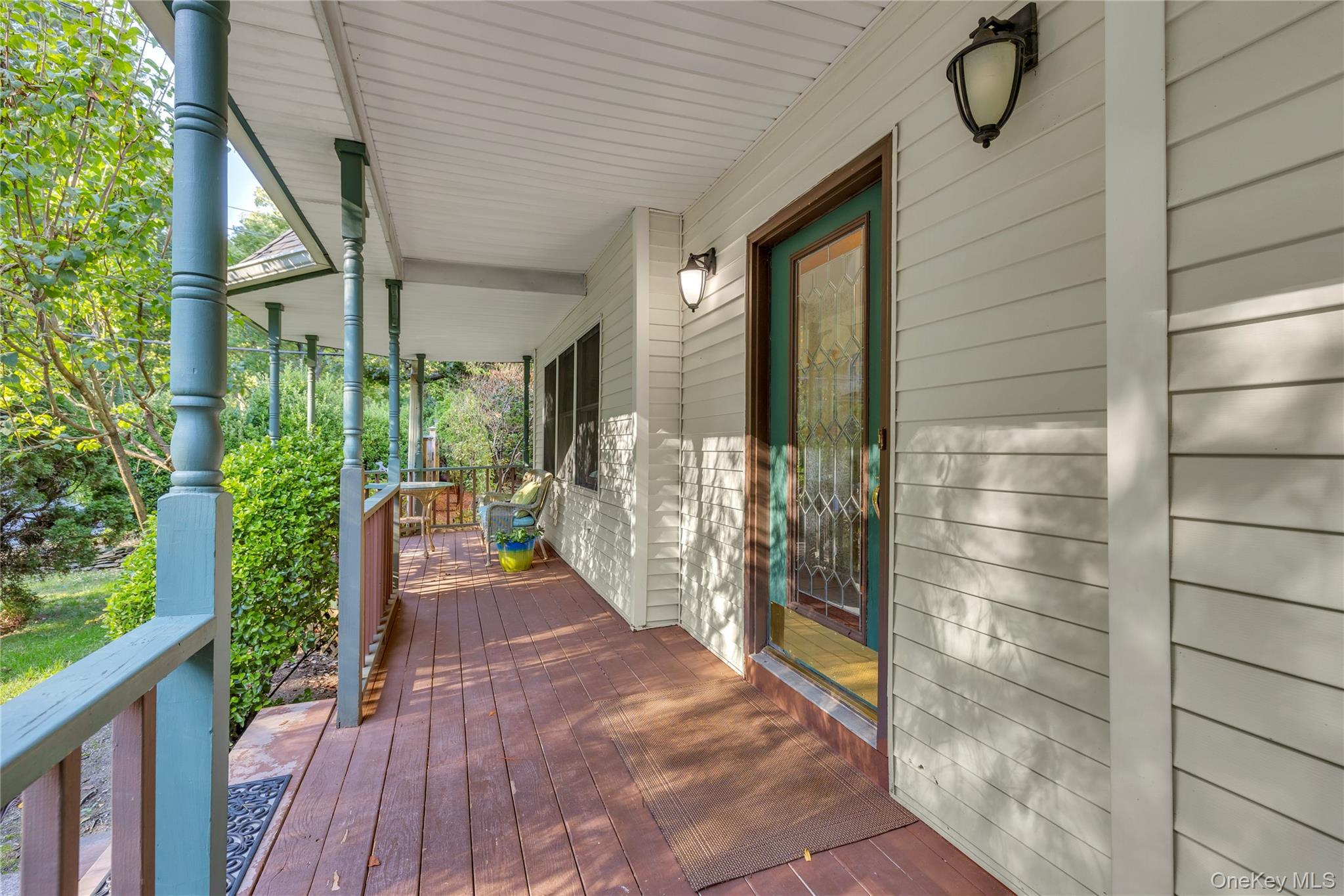 124 Fleets Cove Road, Huntington, NY 11743