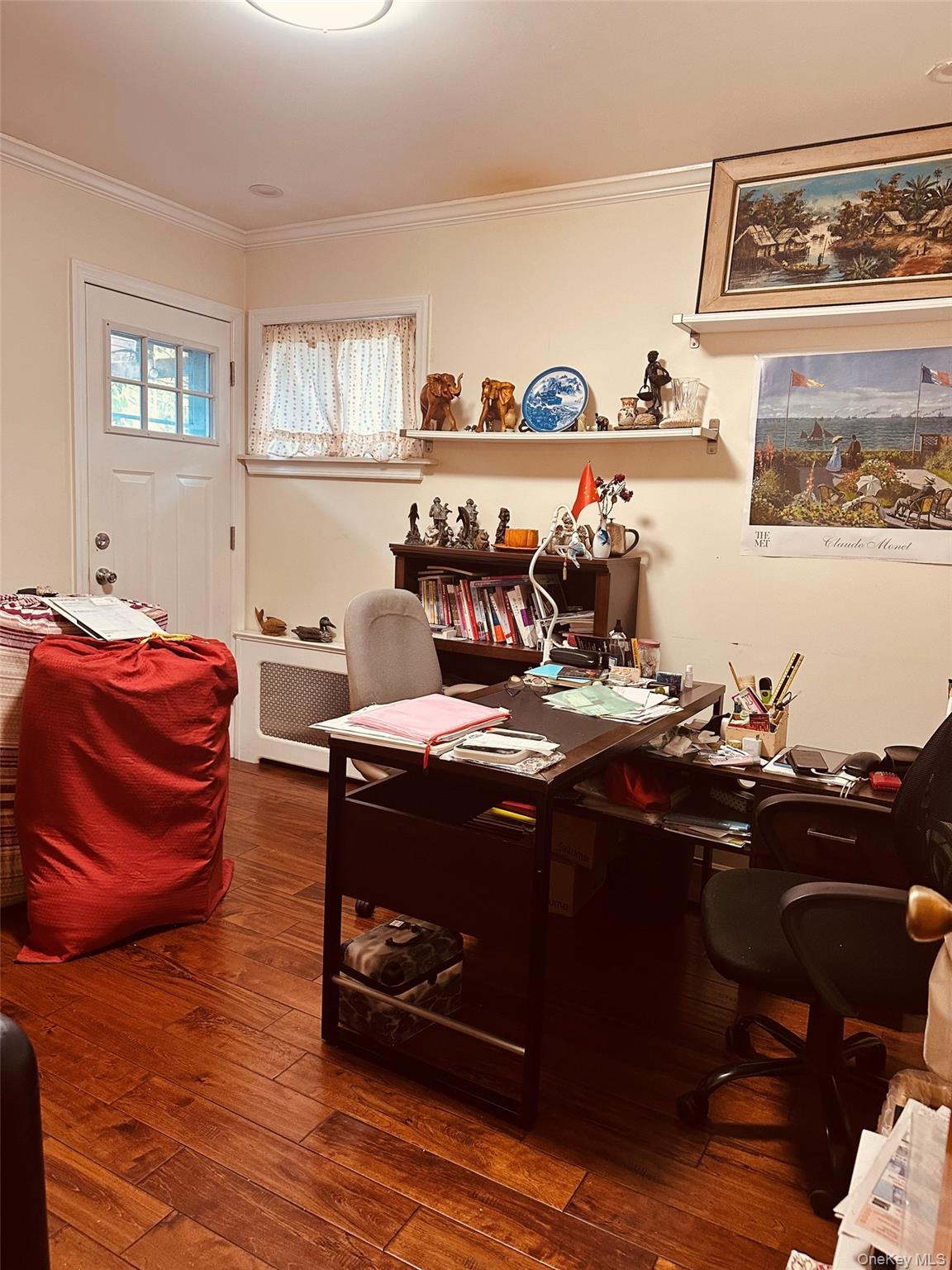 100 Memphis Avenue, Floral Park, NY 11001