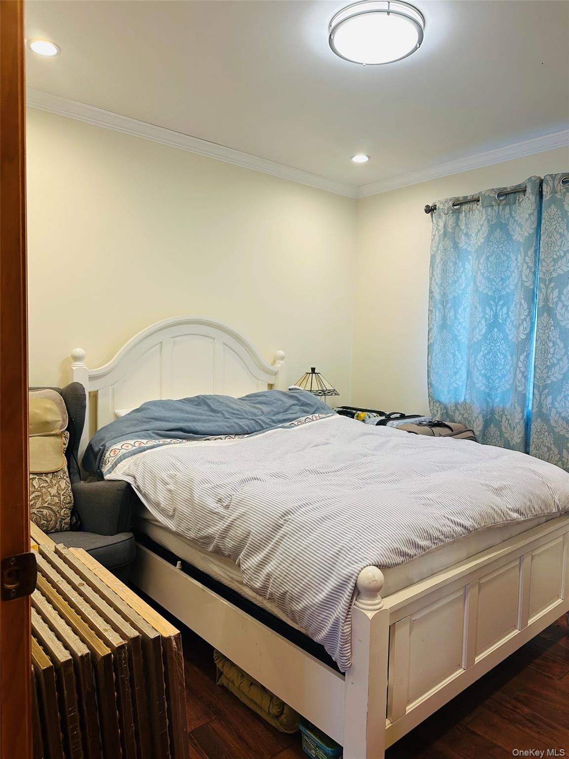 100 Memphis Avenue, Floral Park, NY 11001