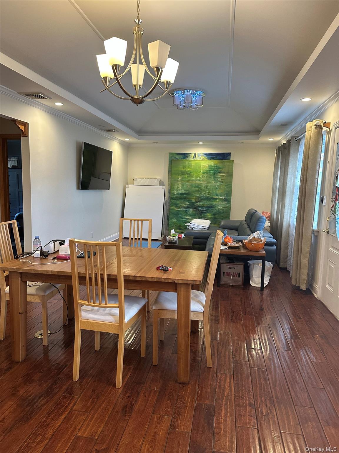 100 Memphis Avenue, Floral Park, NY 11001