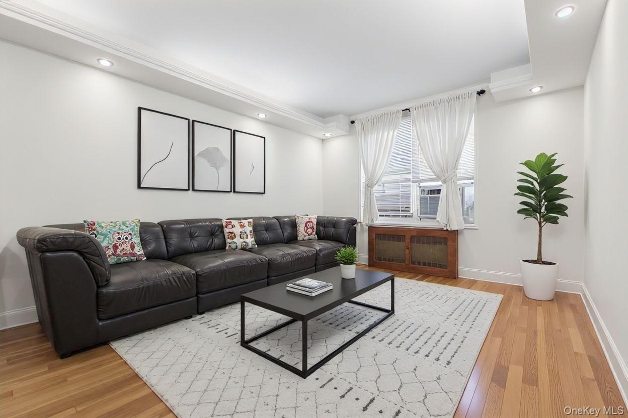 64-11 99th Street # 3O4, Rego Park, NY 11374