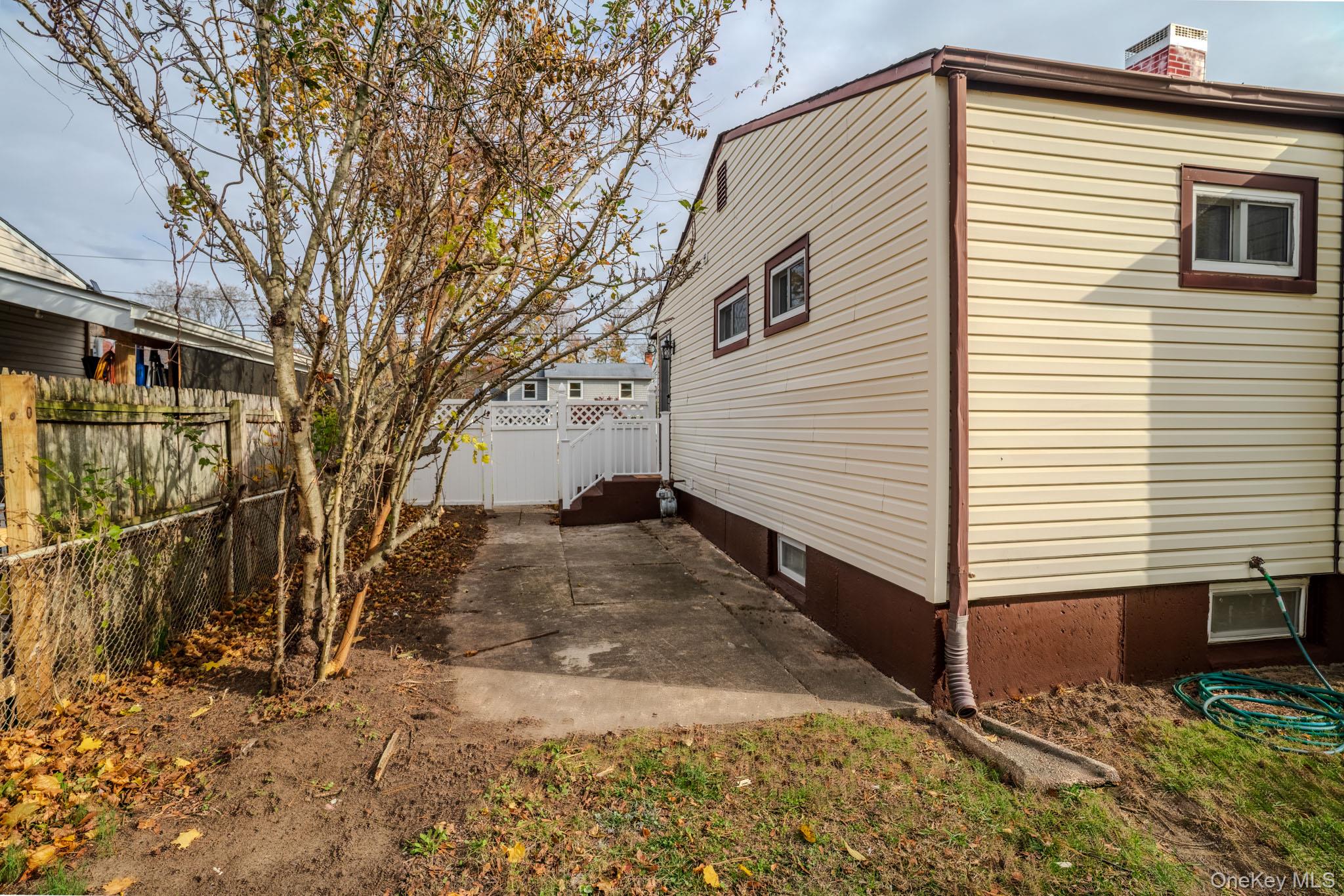 38 Arlene Drive, Brentwood, NY 11717