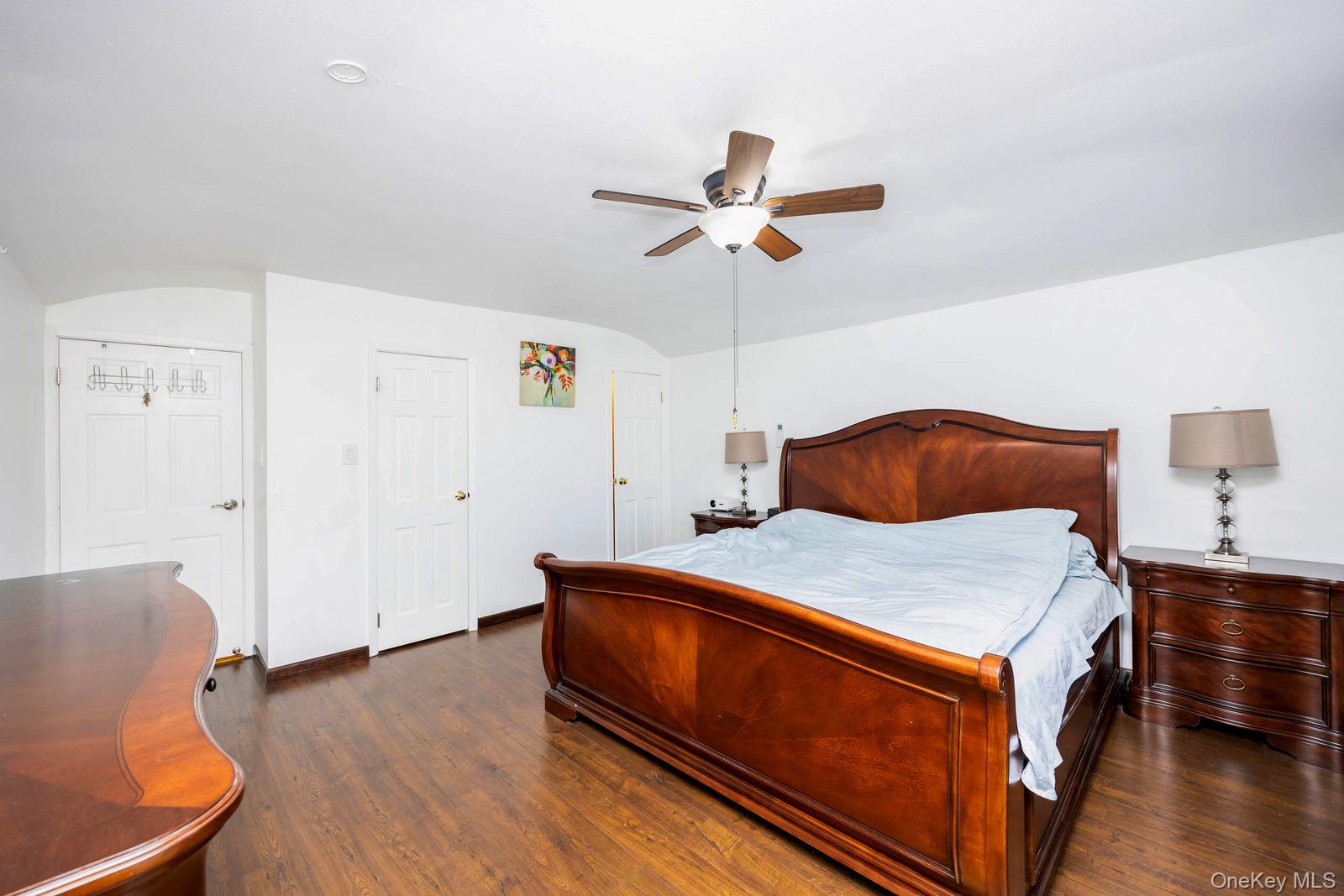 197 Park Drive N, Staten Island, NY 10314