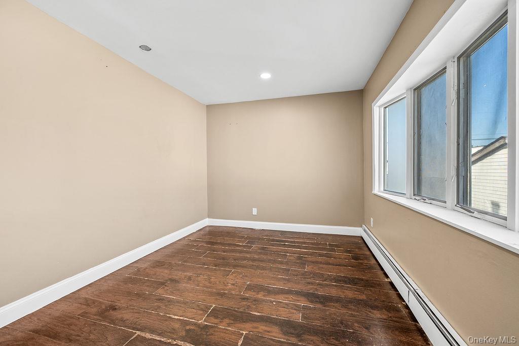 185 Throop Street, West Babylon, NY 11704