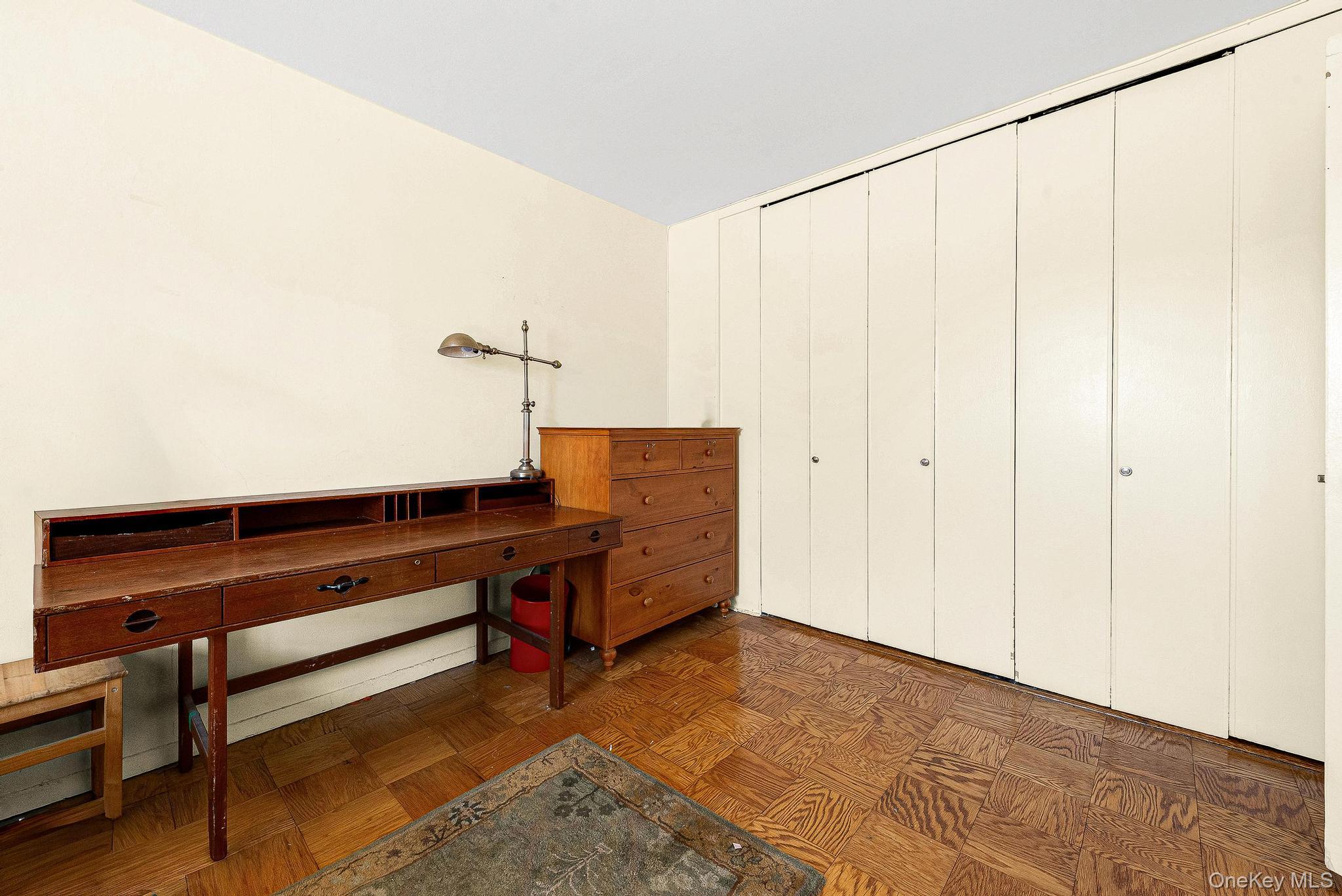 70-25 Yellowstone Boulevard # 4D, Forest Hills, NY 11375