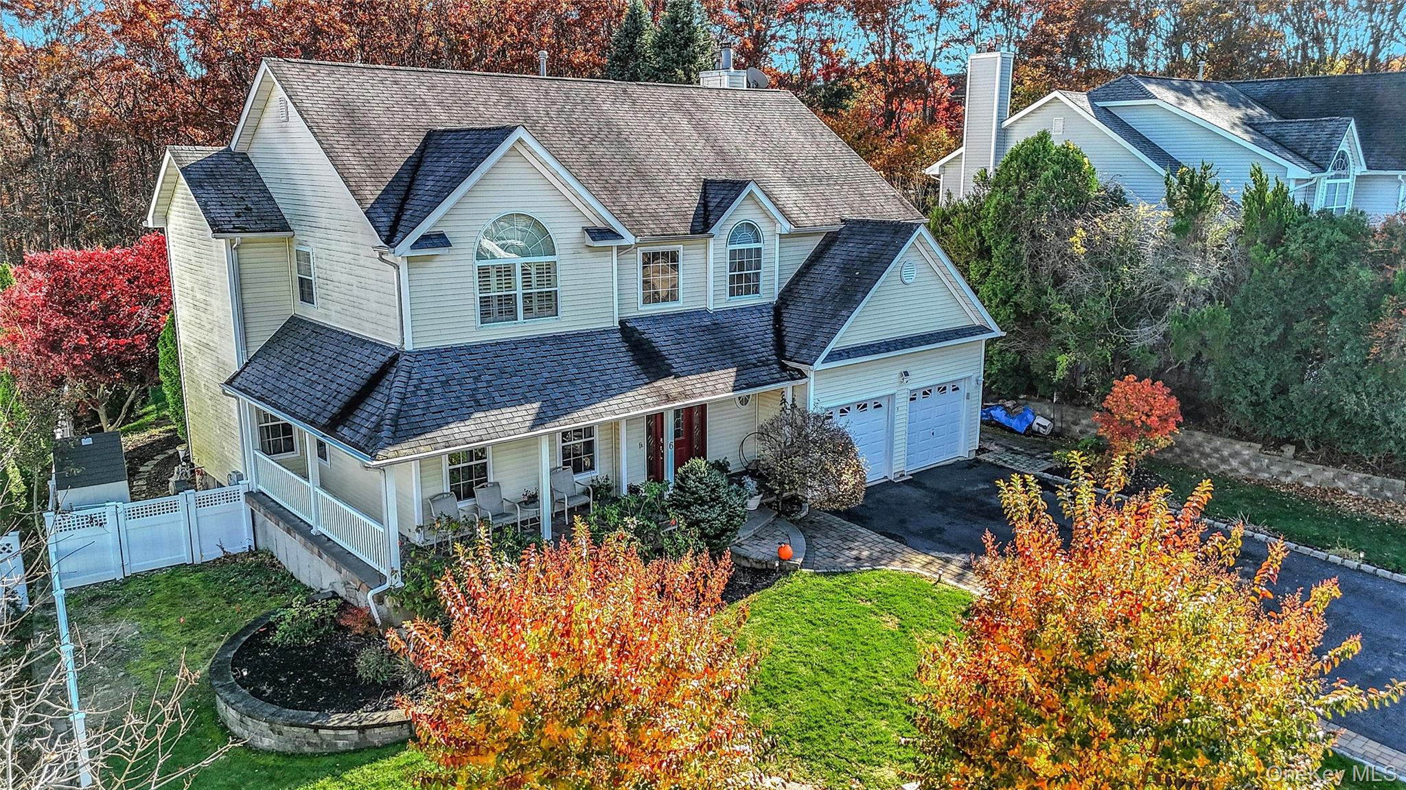 6 Laurel Crescent, Manorville, NY 11949