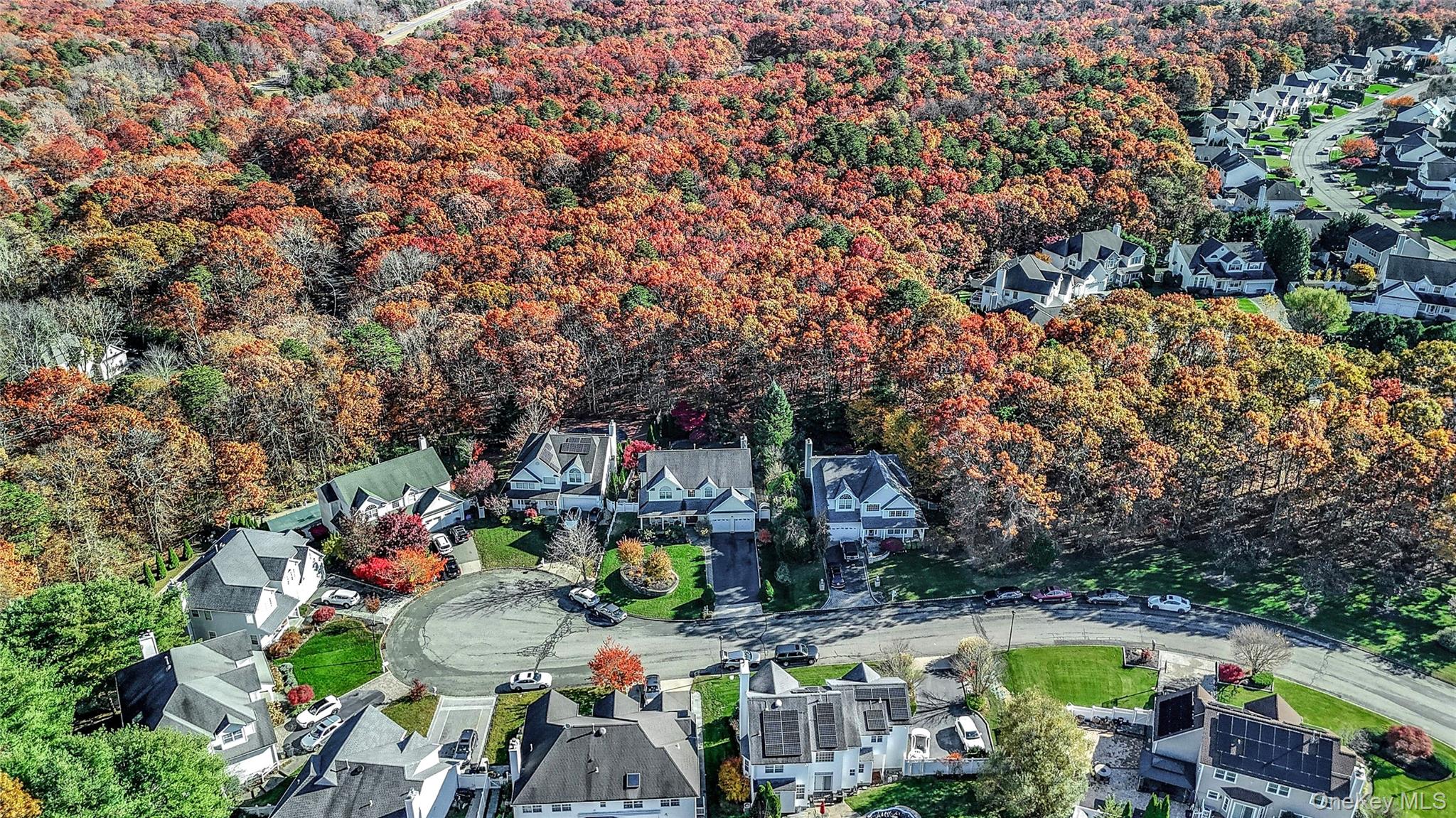 6 Laurel Crescent, Manorville, NY 11949