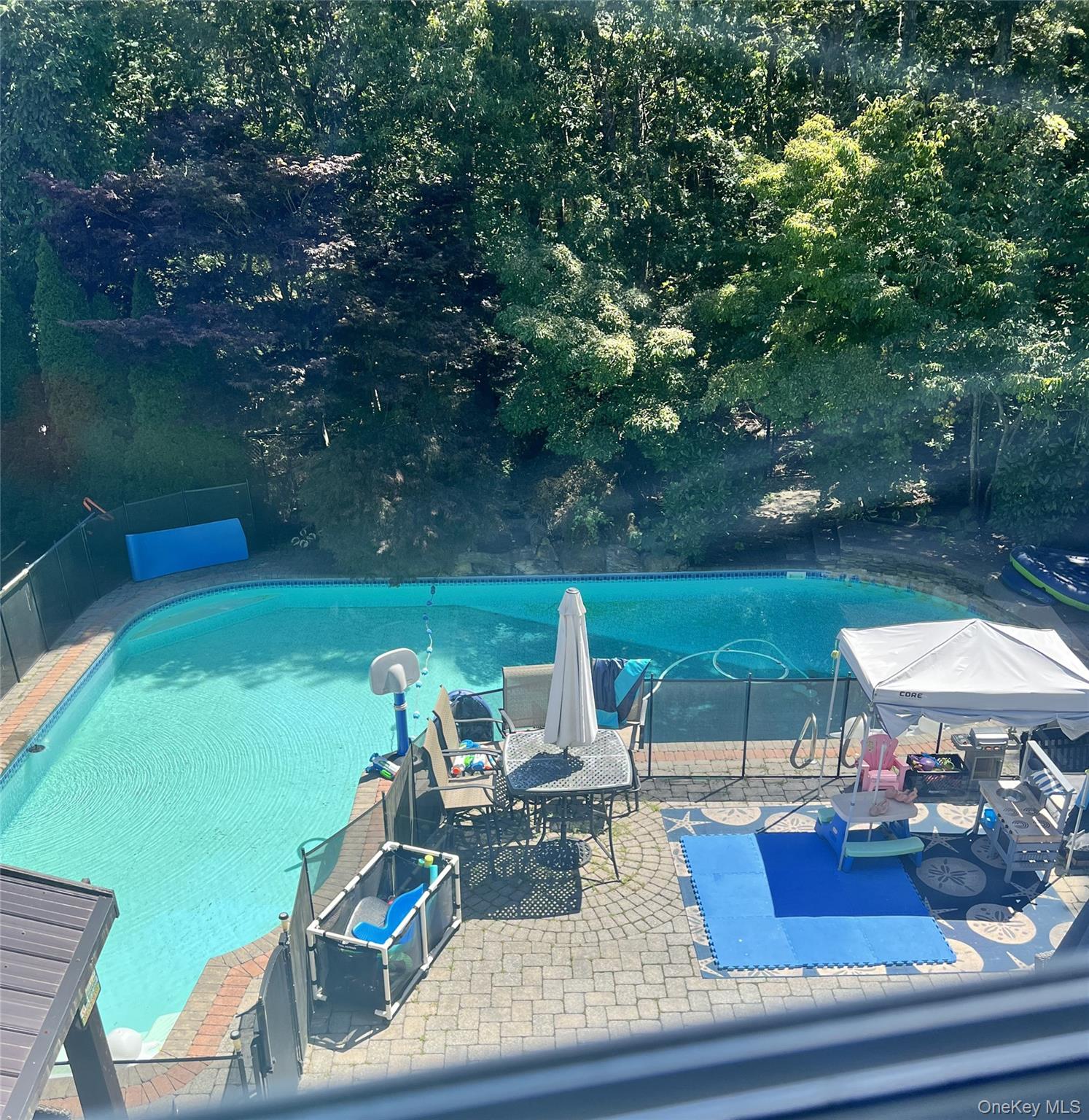 6 Laurel Crescent, Manorville, NY 11949