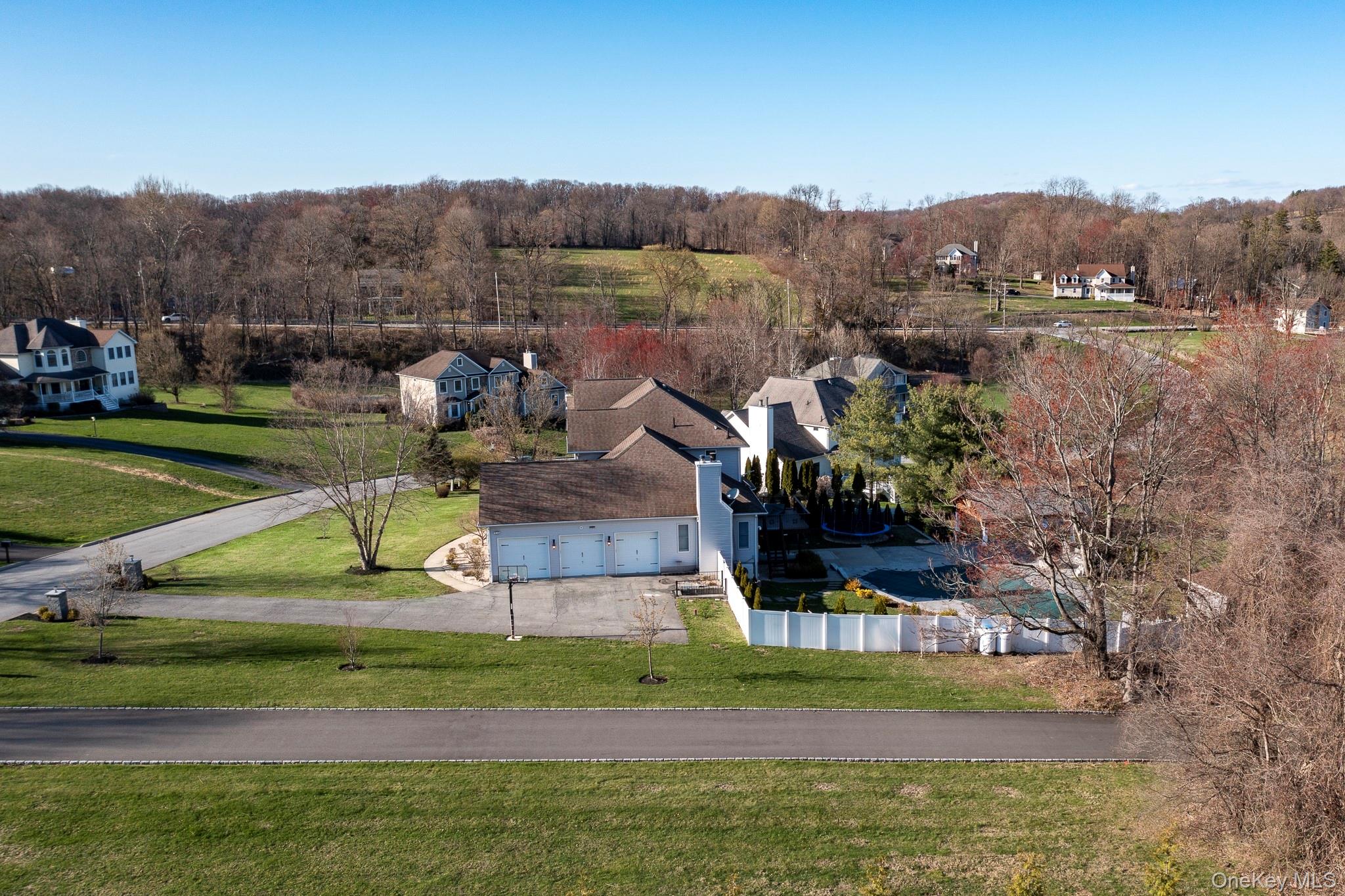 107 Denniston Drive, New Windsor, NY 12553