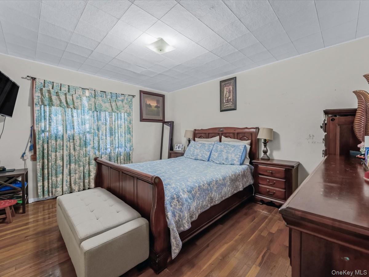 205 Lenox Road, Huntington Station, NY 11746