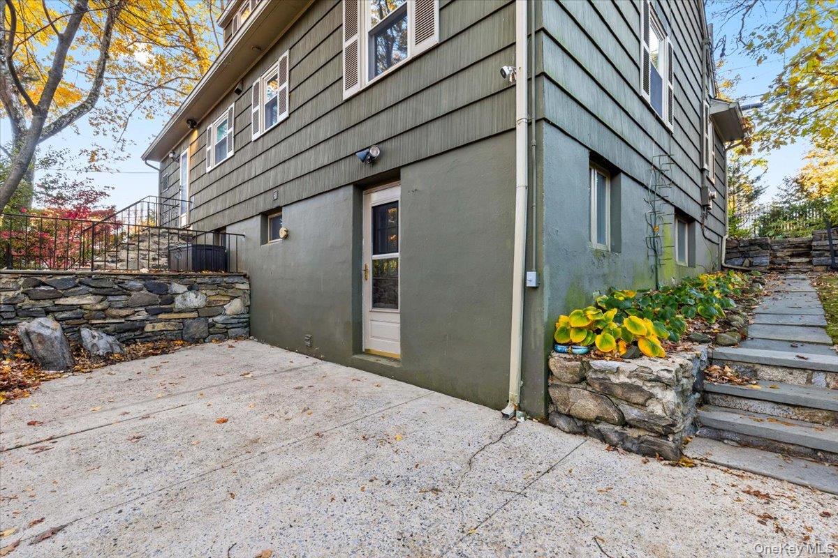 196 Old Army Road, Scarsdale, NY 10583