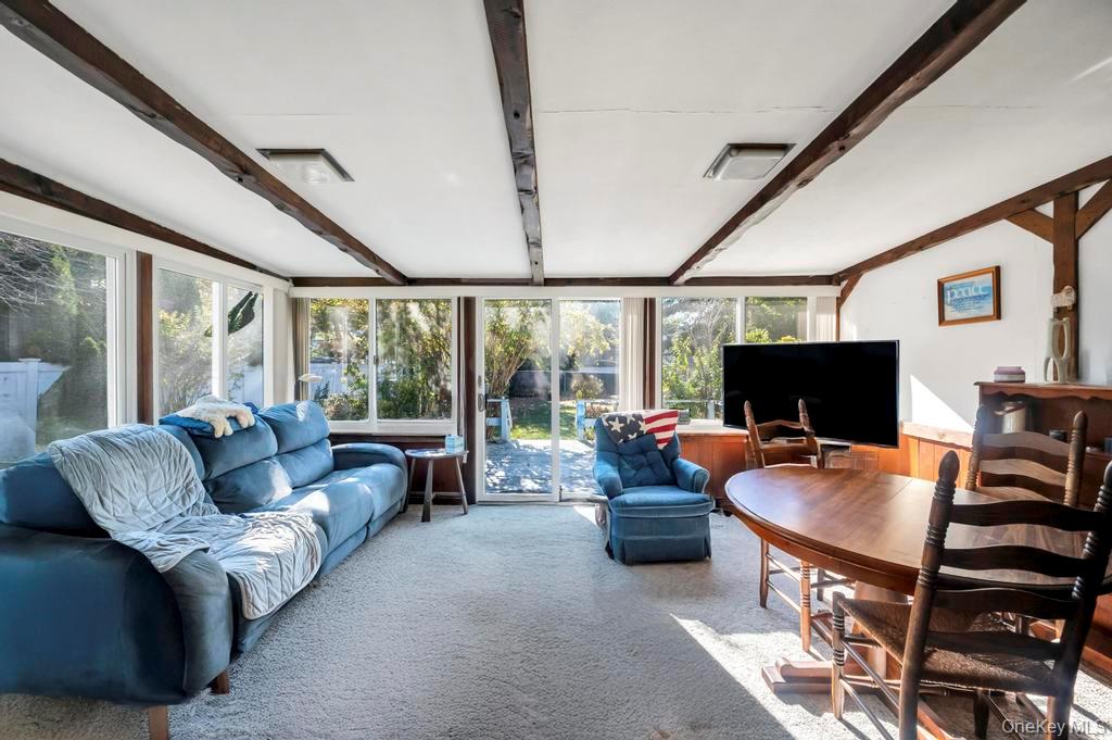 14 Weichers Street, Ronkonkoma, NY 11779