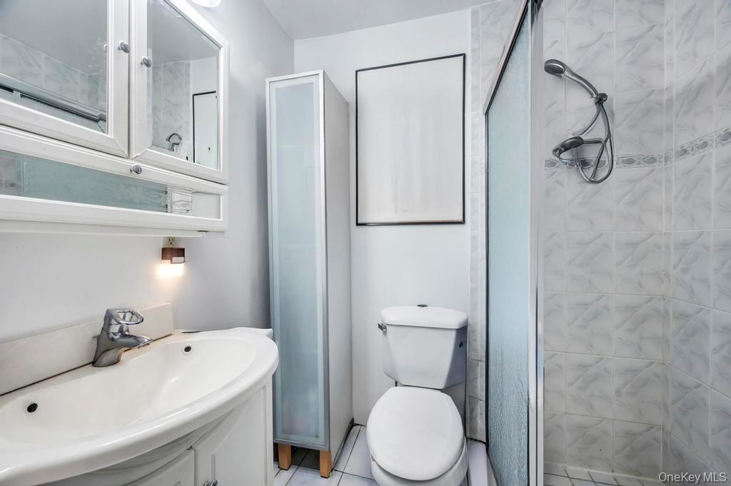 14 Weichers Street, Ronkonkoma, NY 11779