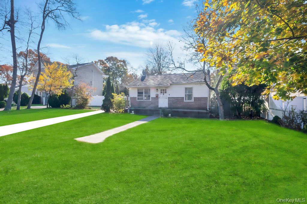 14 Weichers Street, Ronkonkoma, NY 11779