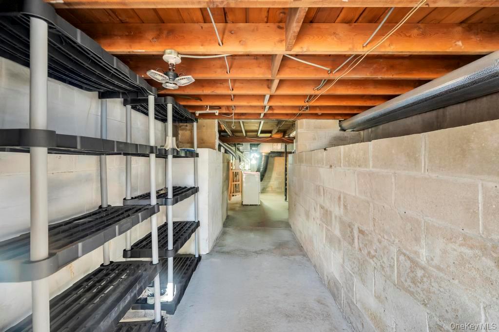 14 Weichers Street, Ronkonkoma, NY 11779