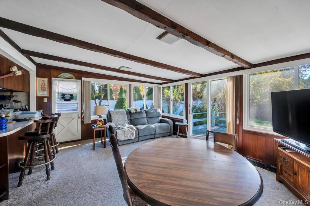 14 Weichers Street, Ronkonkoma, NY 11779