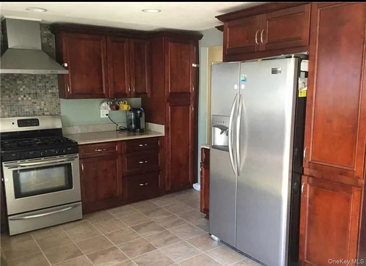 19 Biscayne Drive, Selden, NY 11784