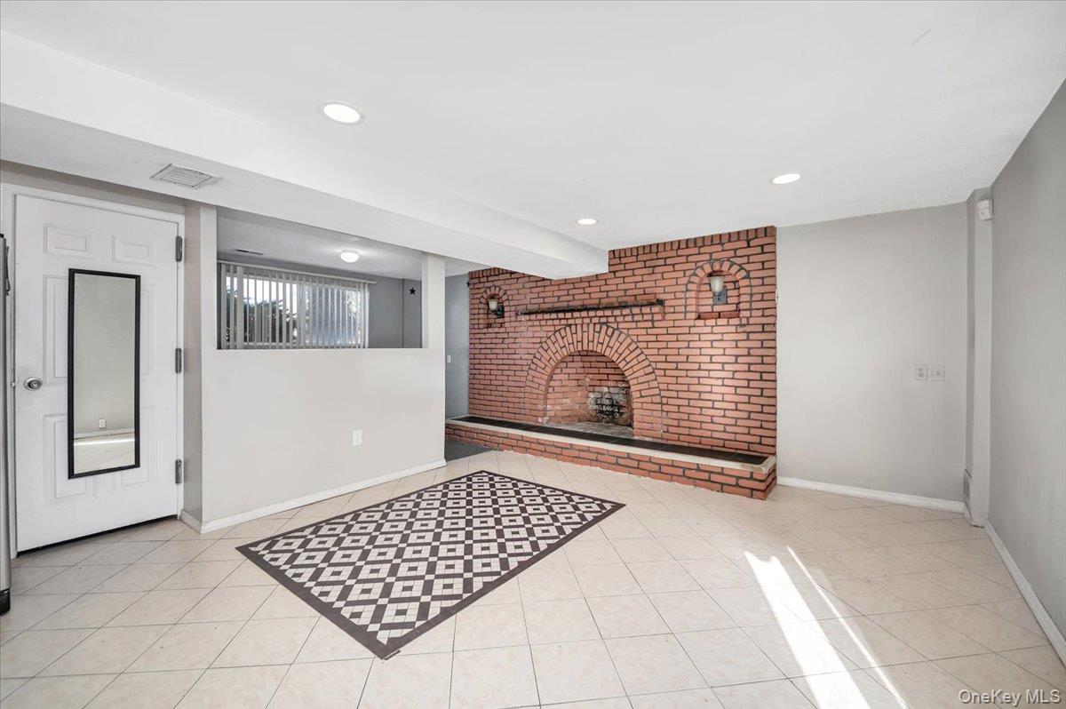 19 Biscayne Drive, Selden, NY 11784