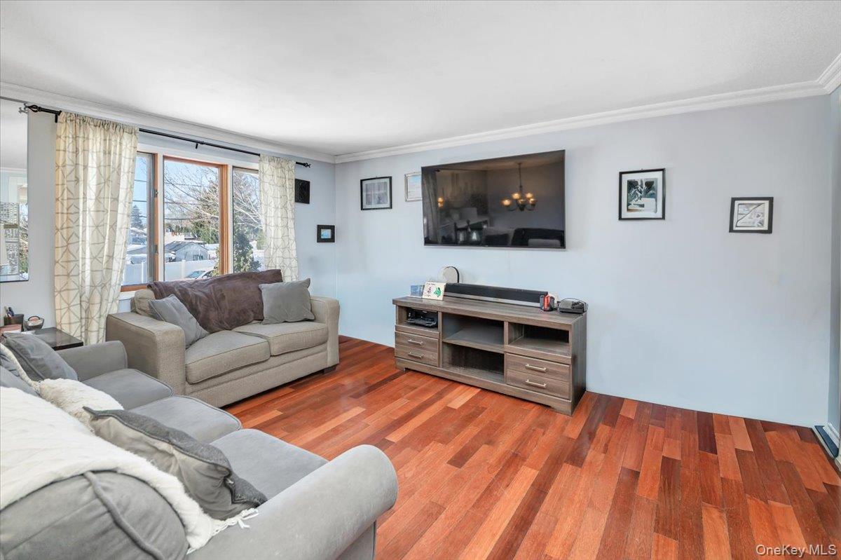 19 Biscayne Drive, Selden, NY 11784