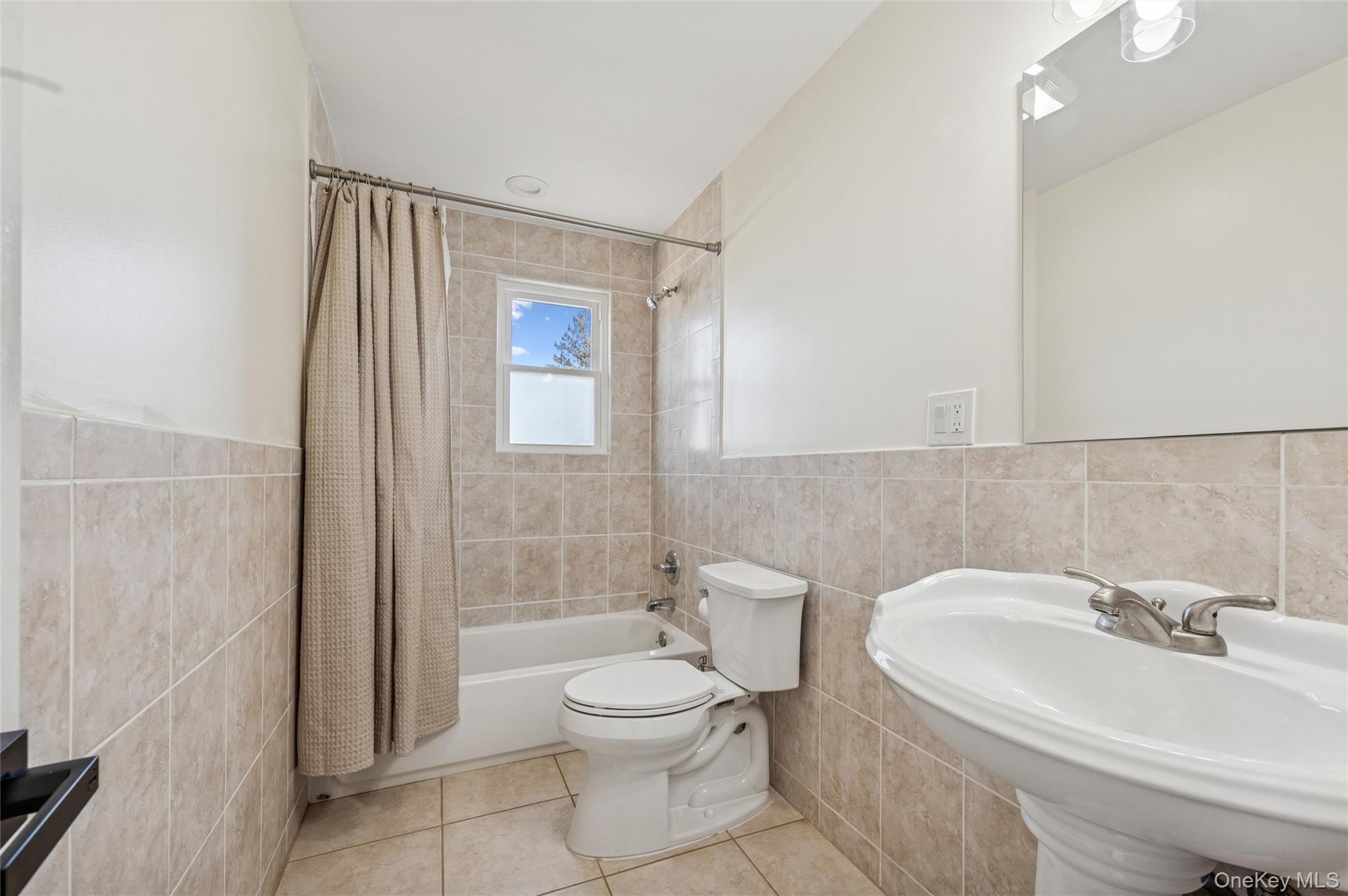 244 water Lane S, Wantagh, NY 11793