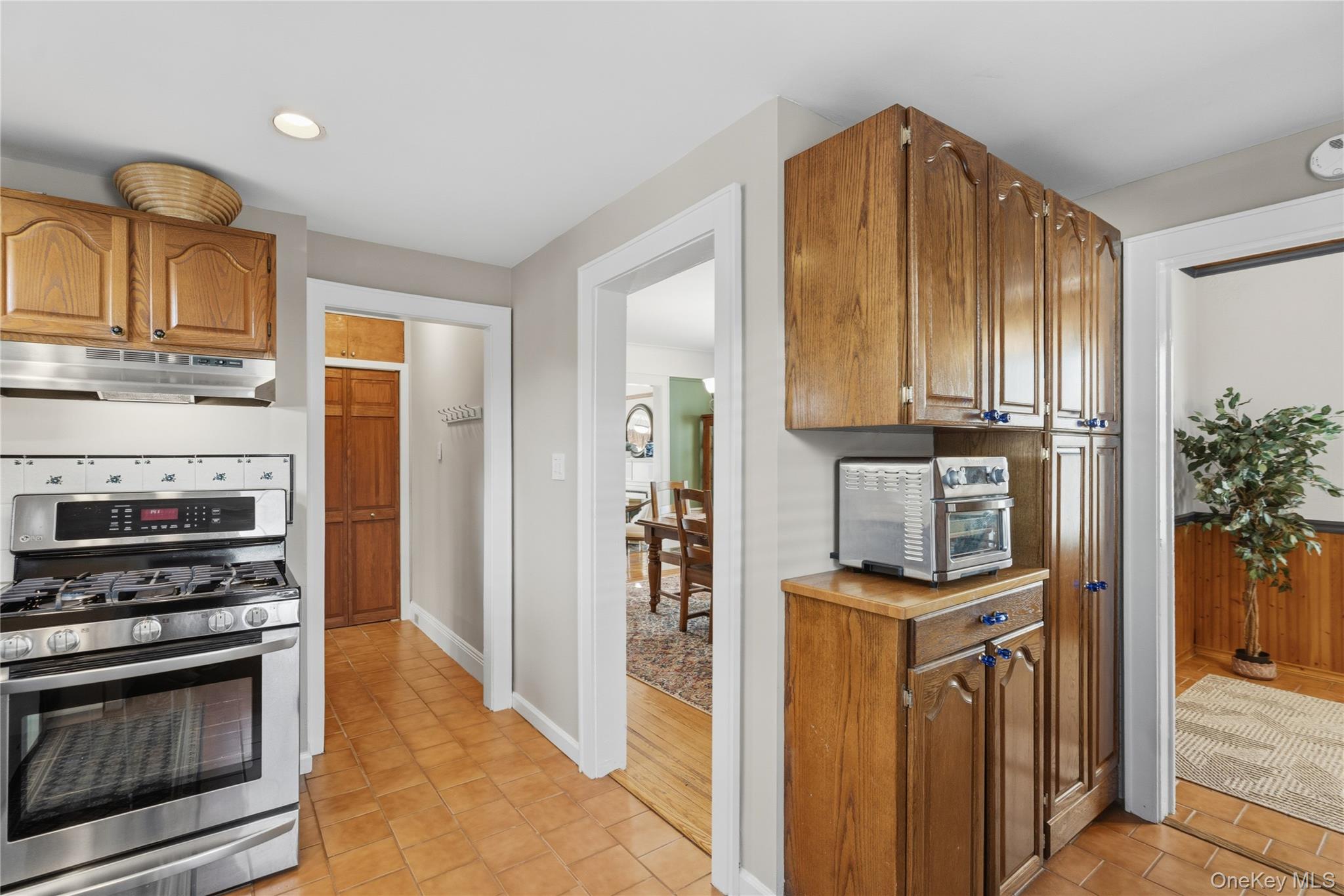 115 Wicks Lane, Malverne, NY 11565