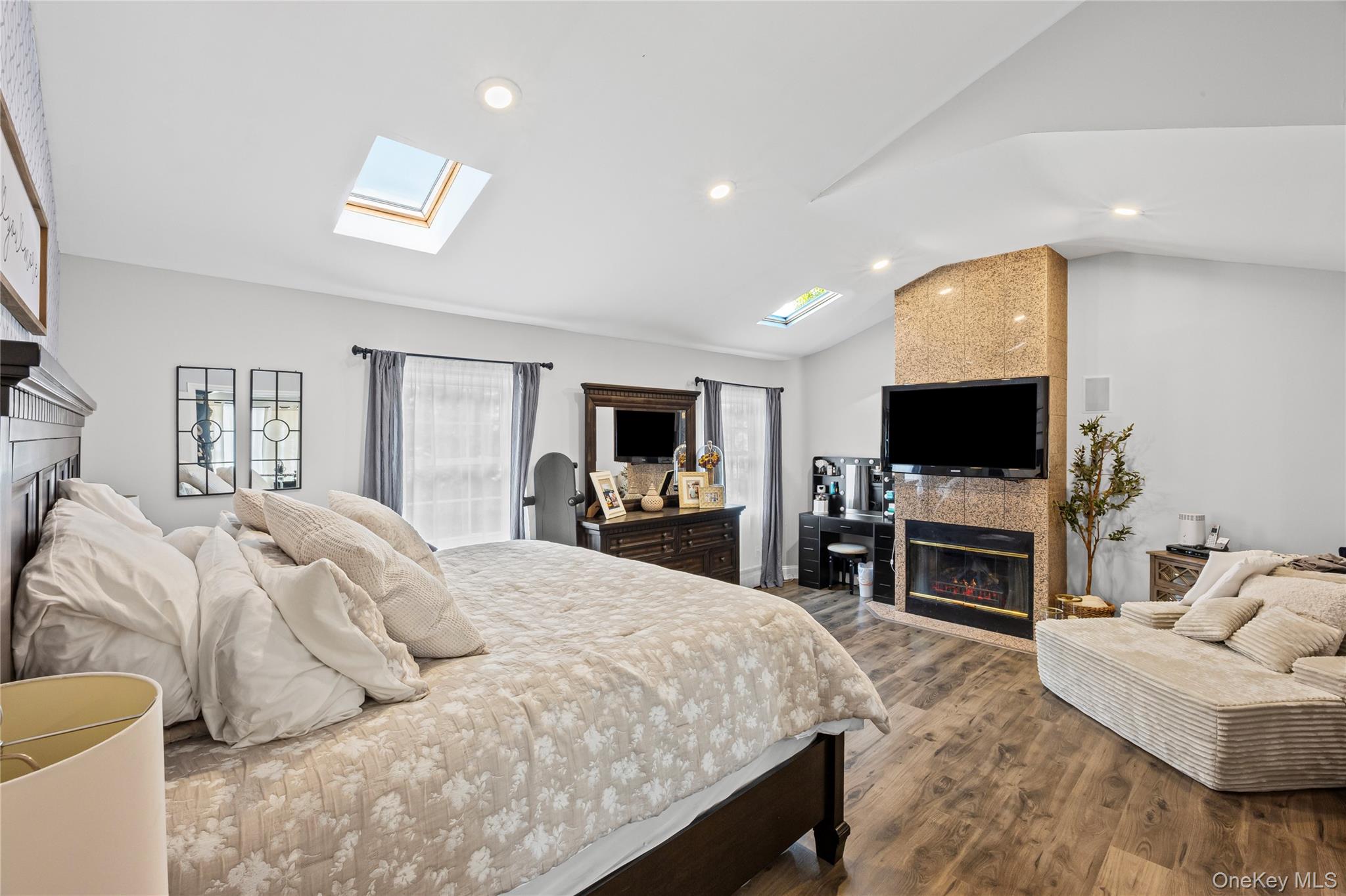 37 Lakeside Avenue, Lake Grove, NY 11755