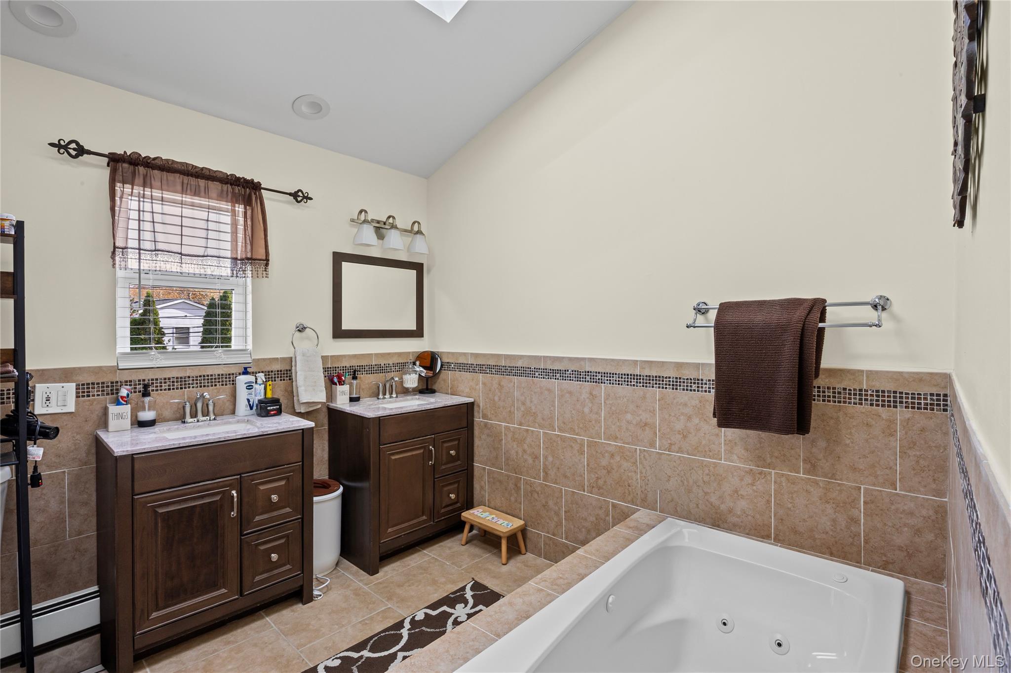 37 Lakeside Avenue, Lake Grove, NY 11755