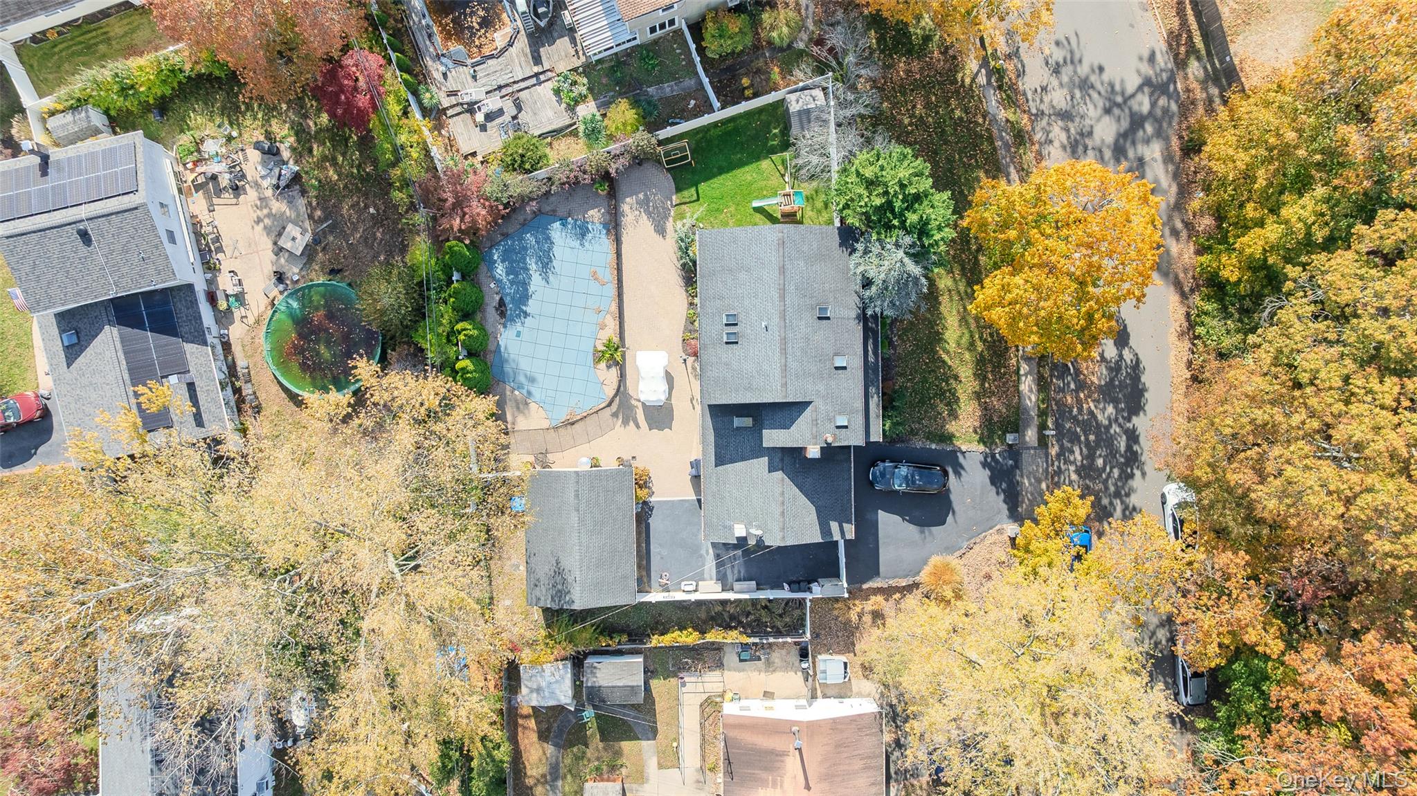 37 Lakeside Avenue, Lake Grove, NY 11755