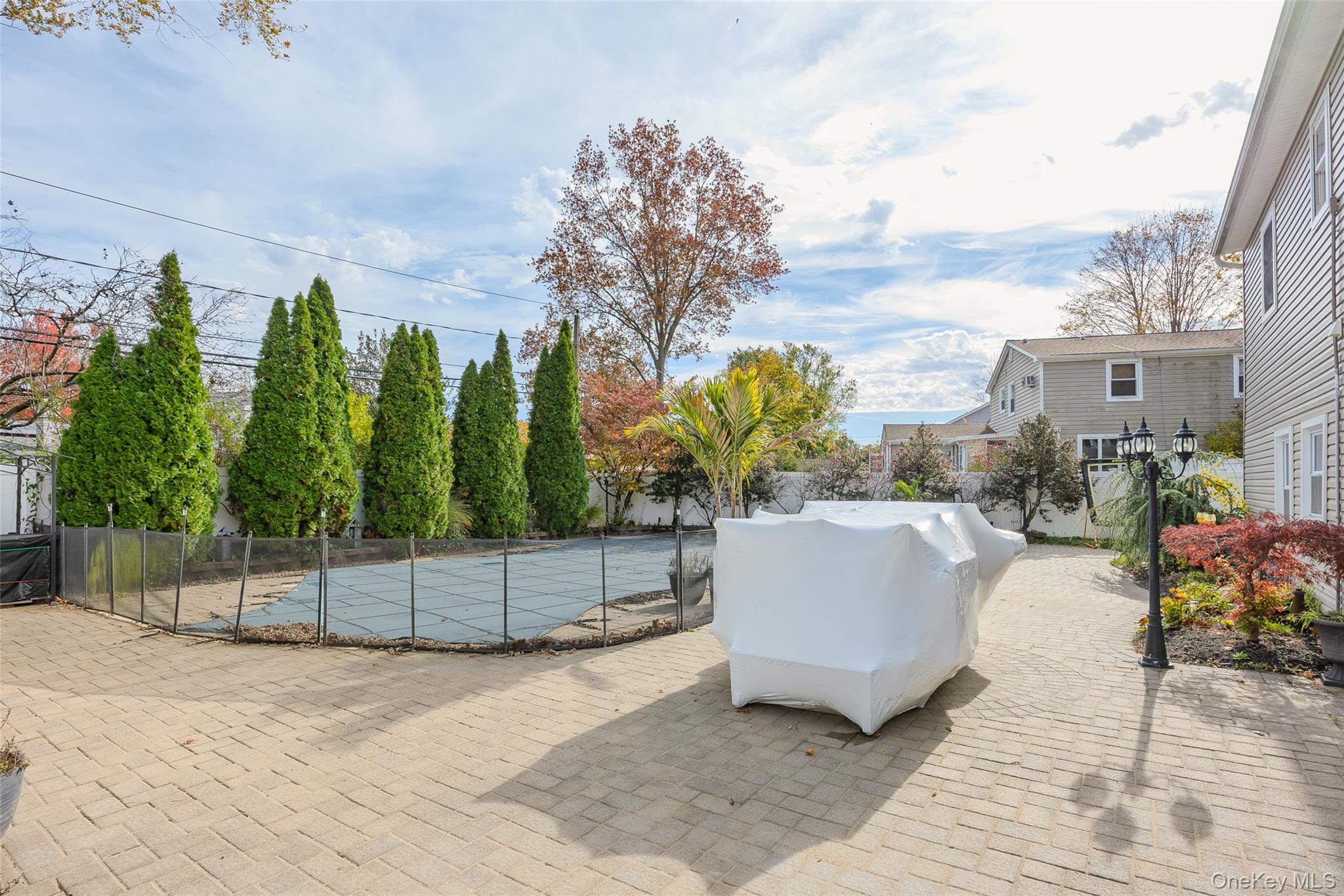 37 Lakeside Avenue, Lake Grove, NY 11755