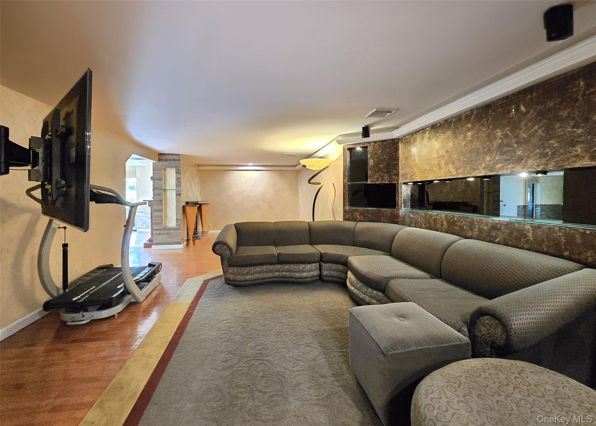 64 Timber Ridge Drive, Holbrook, NY 11741