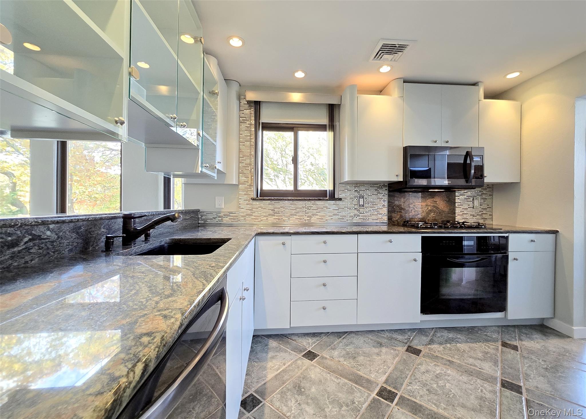 64 Timber Ridge Drive, Holbrook, NY 11741