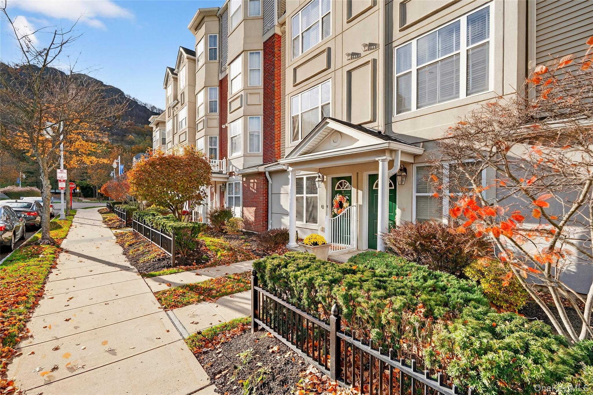 14 Harbor Pointe Drive, Haverstraw, NY 10927