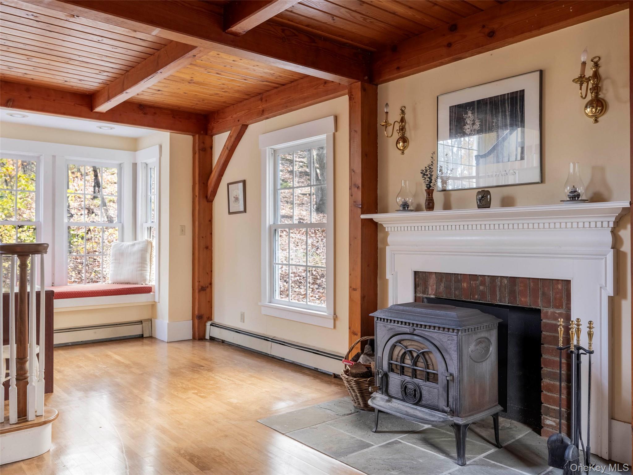 216 Starbarrack Road, Red Hook, NY 12571