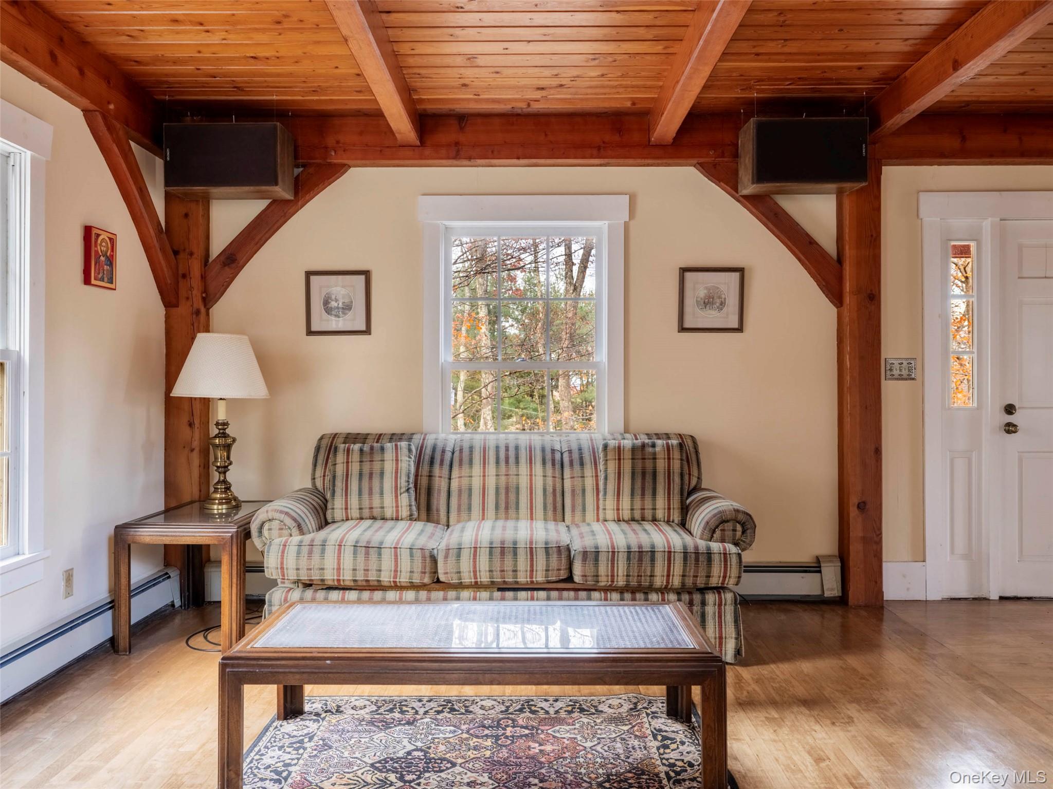 216 Starbarrack Road, Red Hook, NY 12571