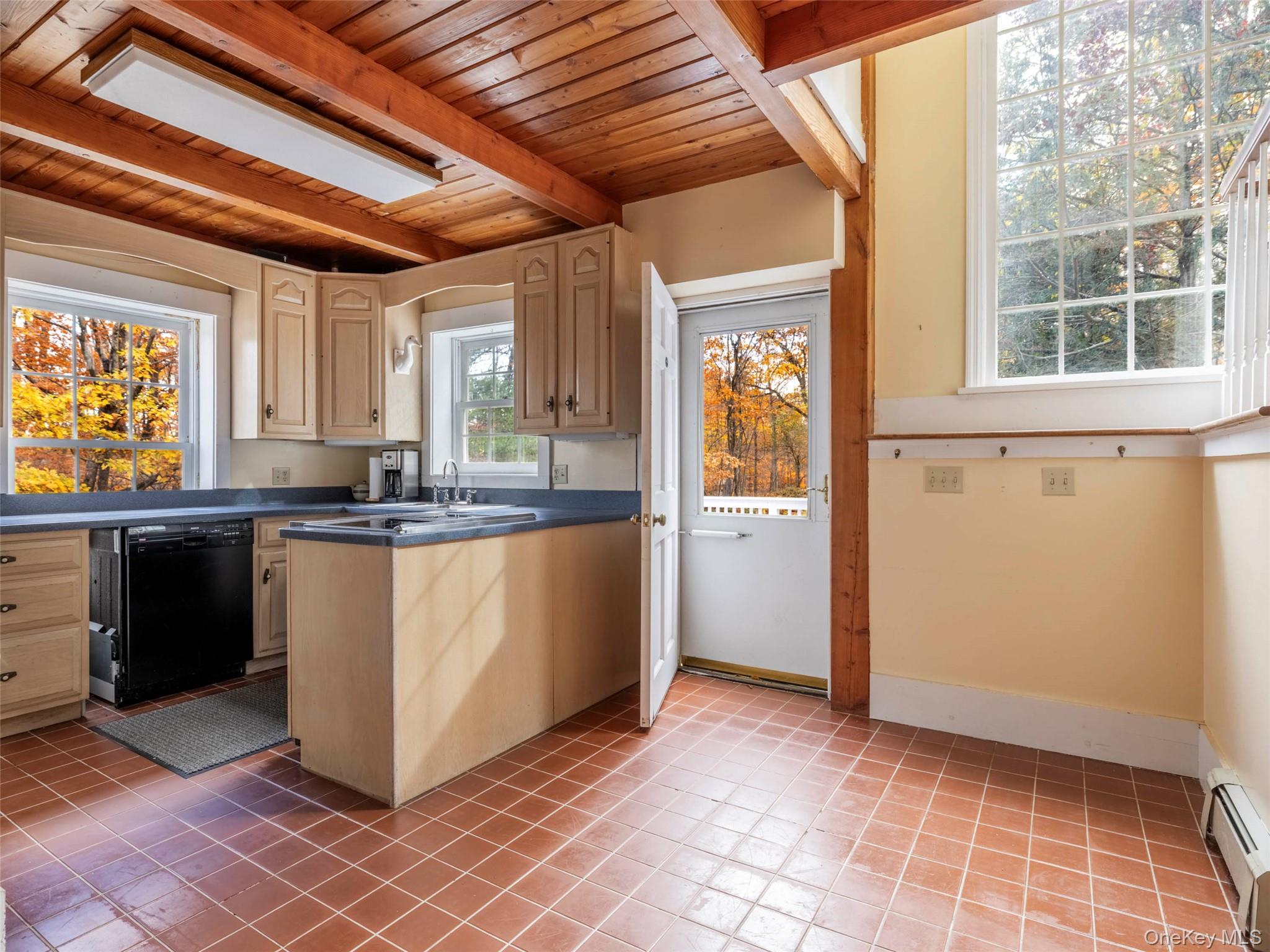 216 Starbarrack Road, Red Hook, NY 12571