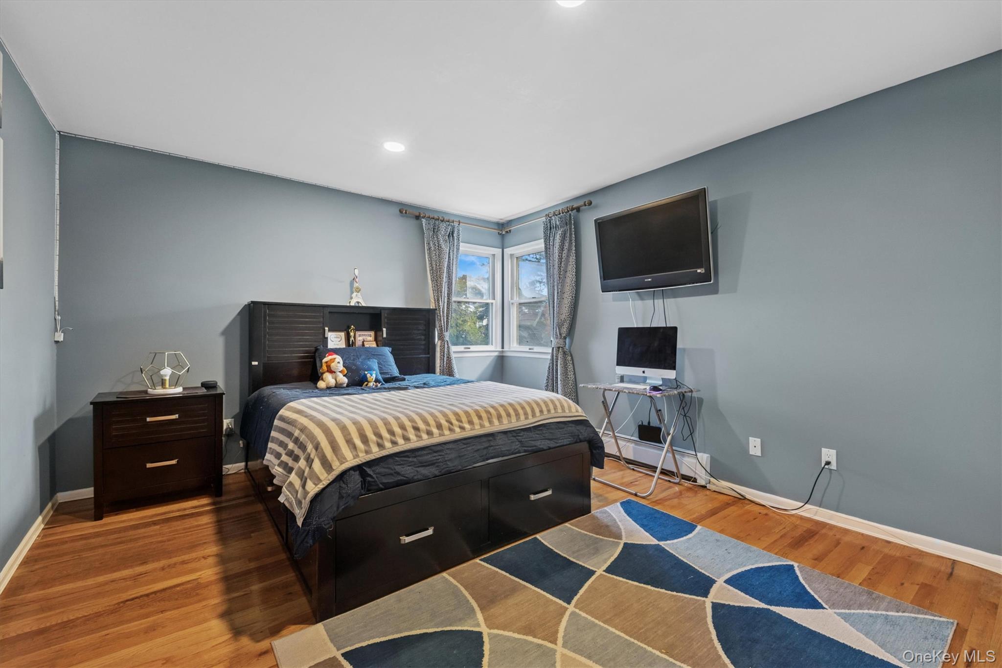 115 Schley Avenue, Albertson, NY 11507