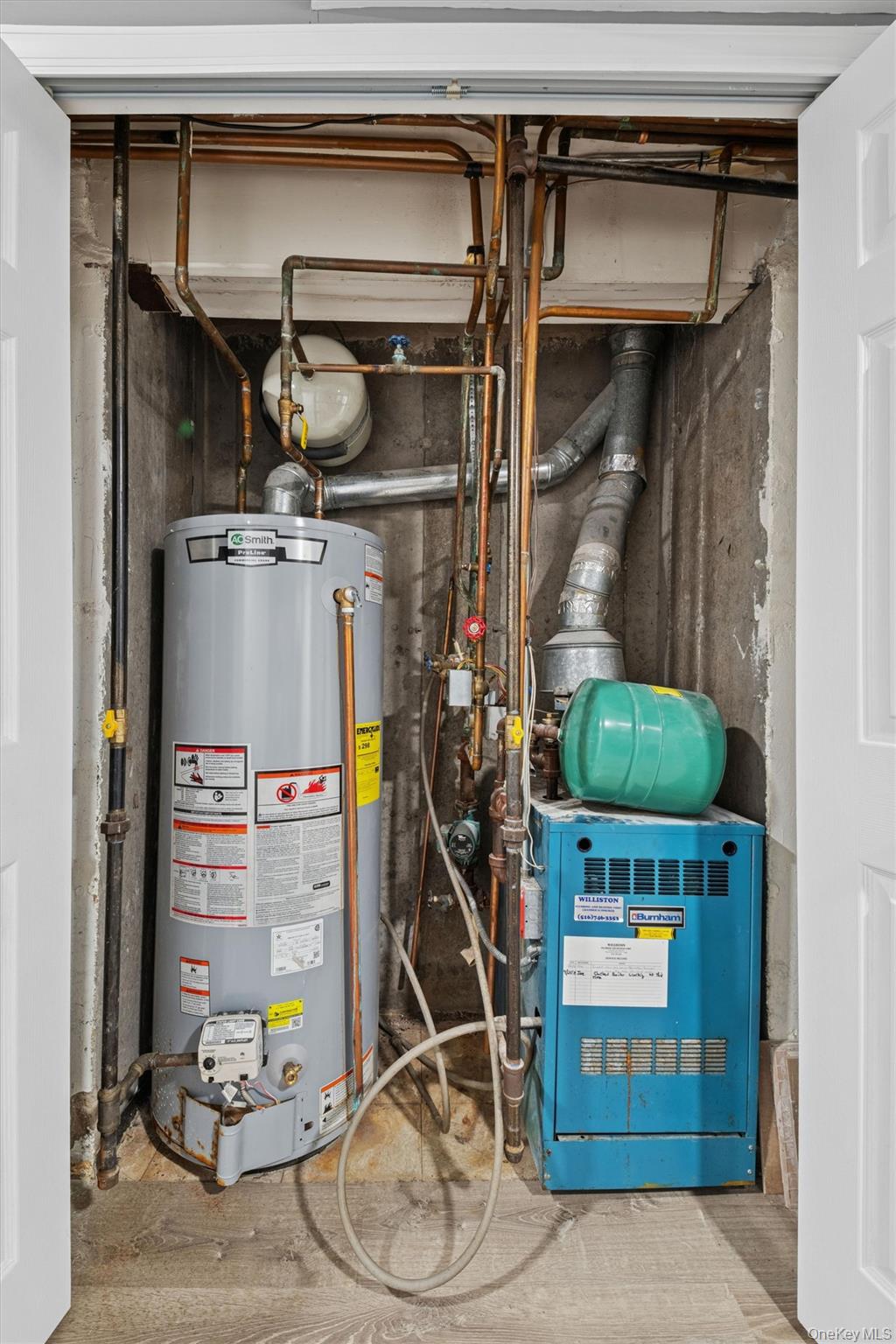 115 Schley Avenue, Albertson, NY 11507