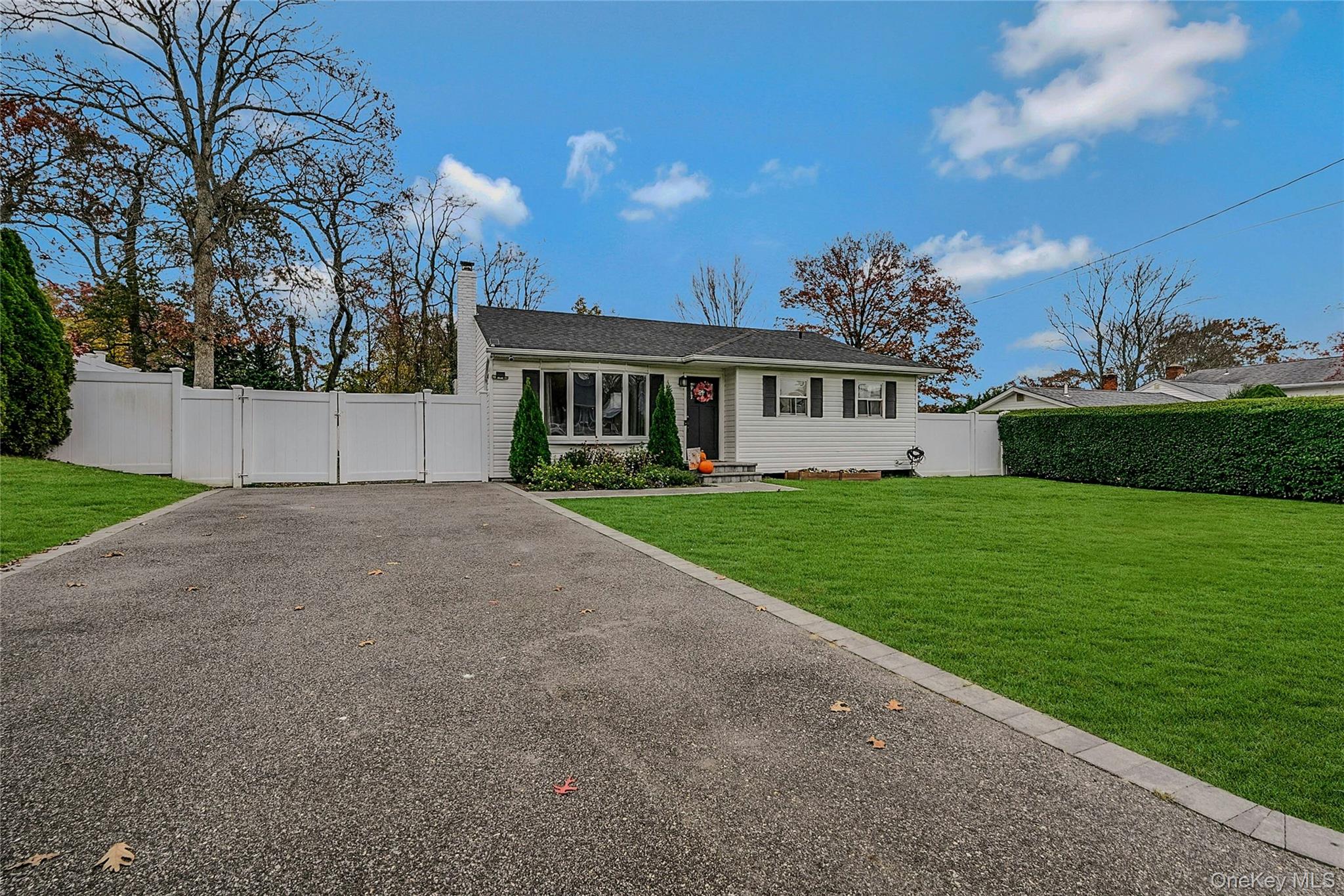 425 Blue Point Road, Farmingville, NY 11738