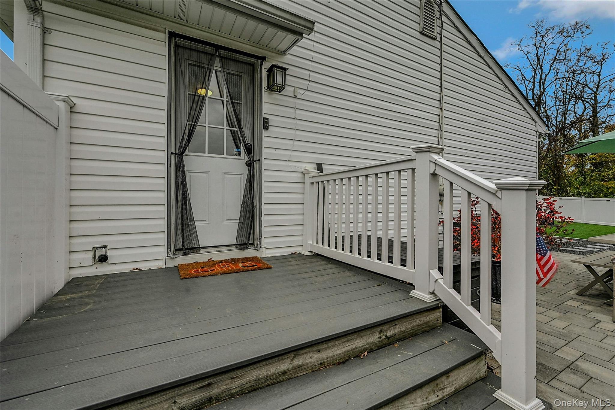 425 Blue Point Road, Farmingville, NY 11738